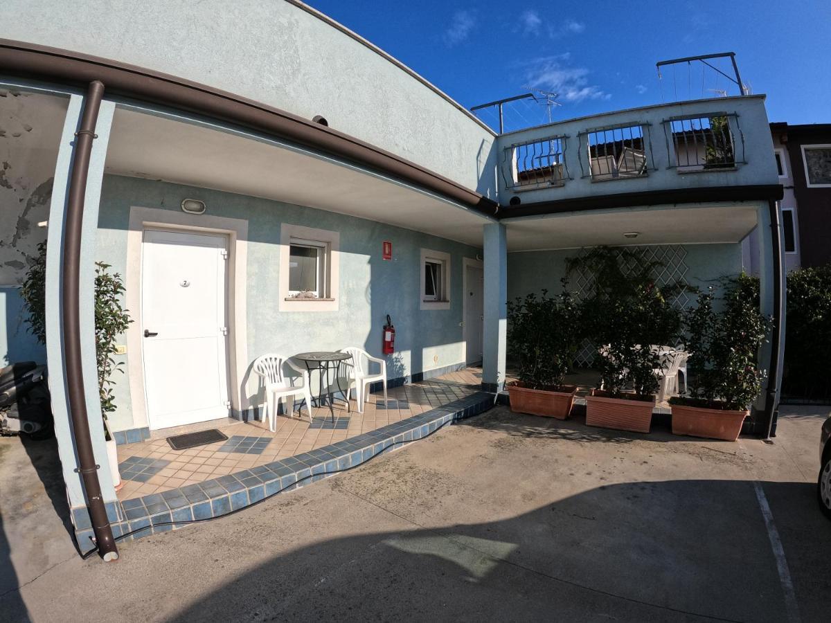 Albergo La Caravella Staranzano Exterior foto